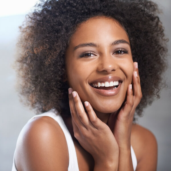 Your Complete Guide: The Best Treatments You Need to Get Rid of Acne Scars & Dark Spots