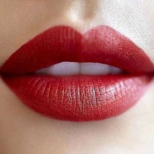 #5. Perfect your Cupid's bow?maxsidesize=945