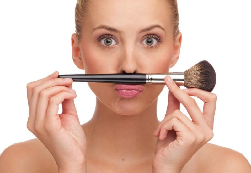 An Easy Guide to The Brushes You Need to Use for Flawless Makeup