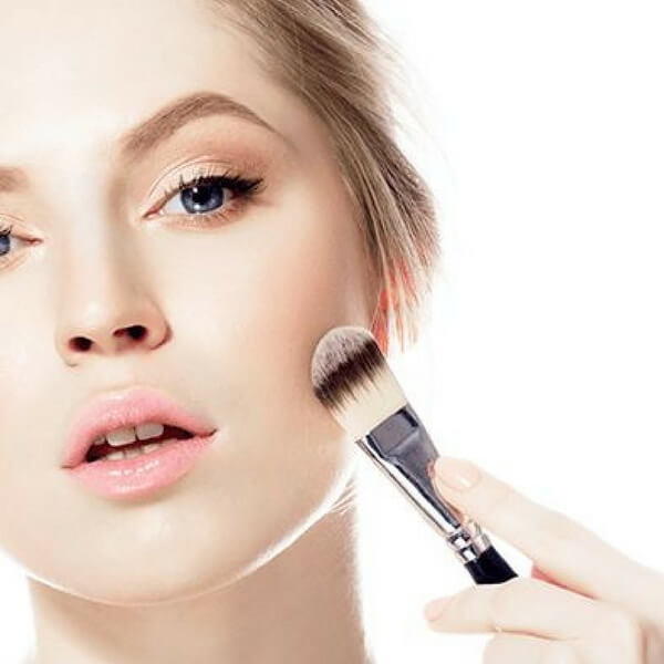 The Ultimate Pro Guide How To Apply Foundation Perfectly